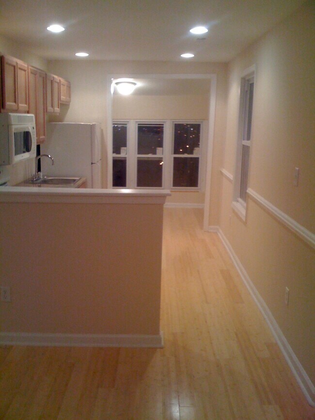 Eat in Kitchen - 836 South Broom Street Unit Apt-2