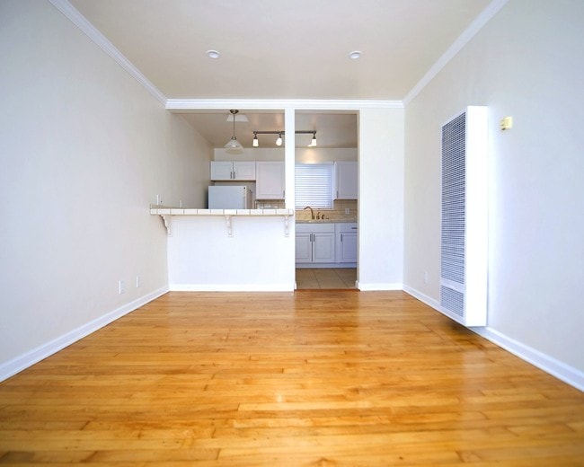 2127 Oak St Unidad C