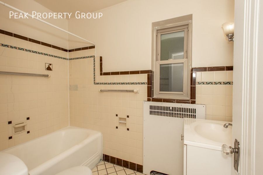 Photo - 2802 Digby Ave Unit 5