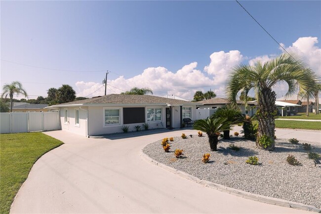 Photo - 813 6th Ave