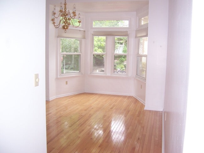 Photo - 920 Bellefonte St