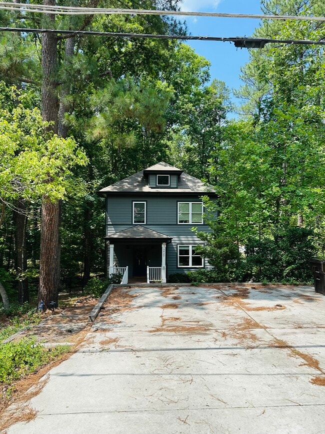 Photo - 2427 Winburn Ave