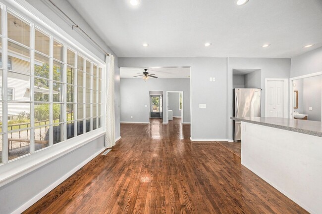 Photo - Spacious 5BR/2.5BA in Creston with Garage & Fenced Backyard
