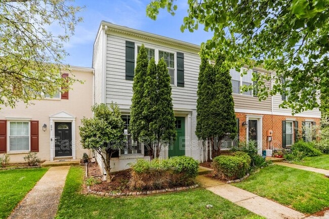 Photo - 575 Lancaster Pl