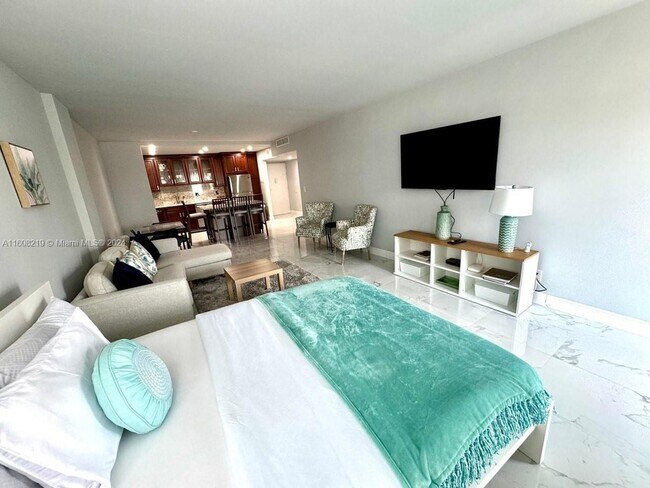 Photo - 19370 Collins Ave Unit #826