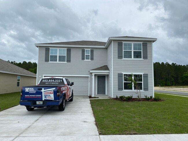 Building Photo - Avalon Woods 4/3/2 ***WON'T LAST***