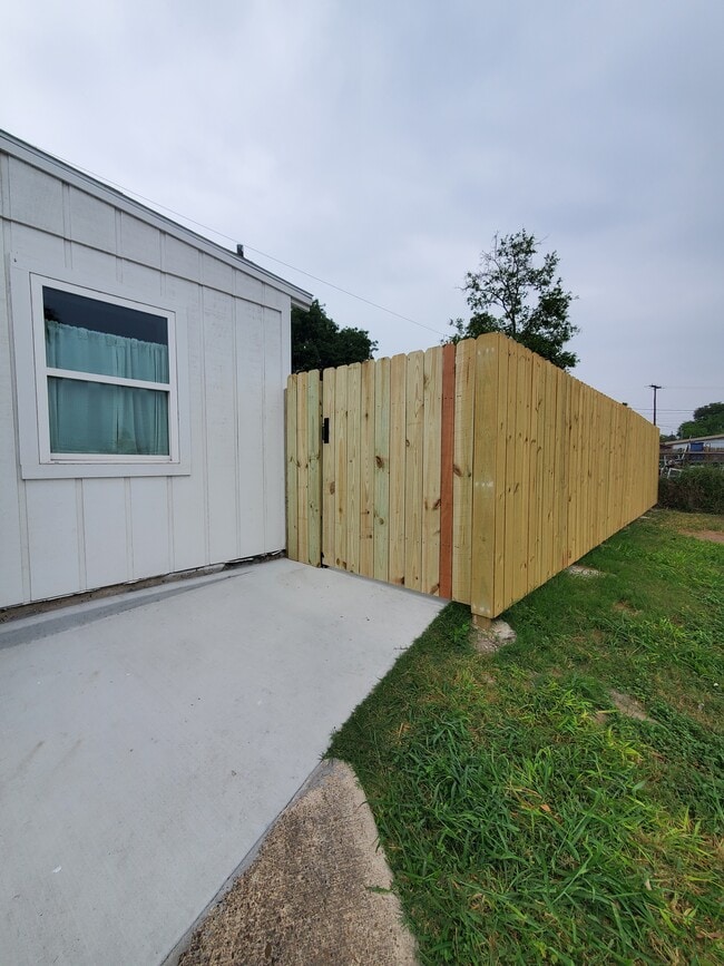 Photo - 66 E Ringgold St