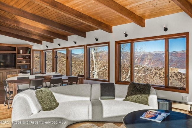 Photo - 2227 Juniper Hill Rd