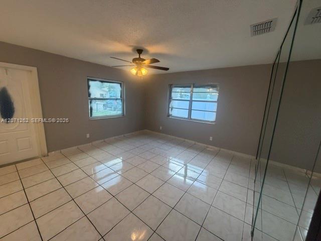 Photo - 2571 NW 5th St