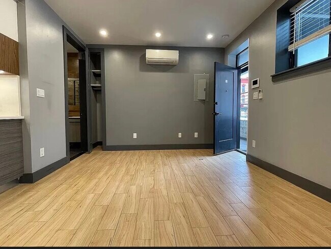 Photo - 314 Sumpter St Unit 1A