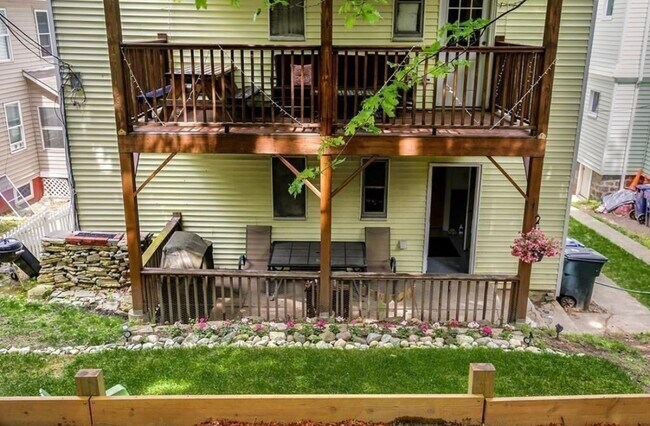 Photo - 558 Washington St Unit 1