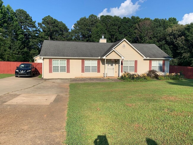 Charming 4BR House in Hampton - Charming 4BR House in Hampton