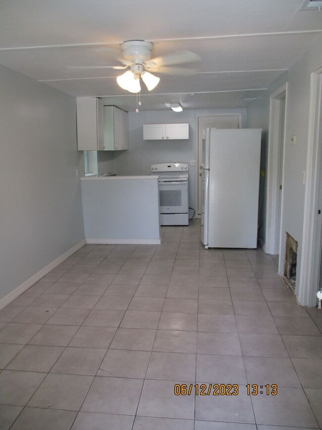 Photo - Cozy 2 bedroom, 1 bathroom one Deland