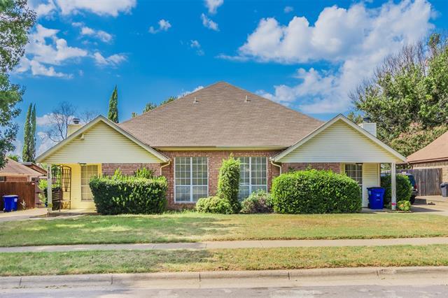 Photo - 2709 Brittany Dr