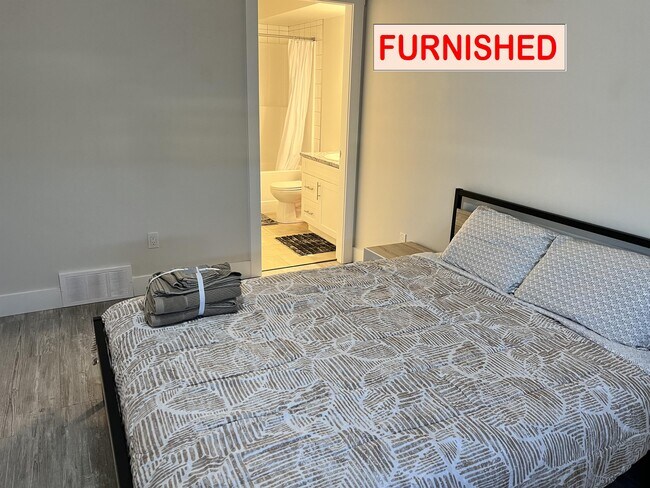 Photo - 8428-A-8488 88 Ave