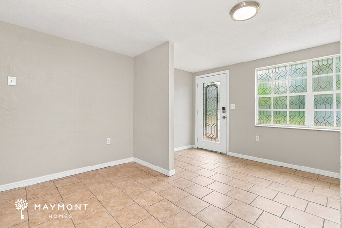 7827 Butler Ave