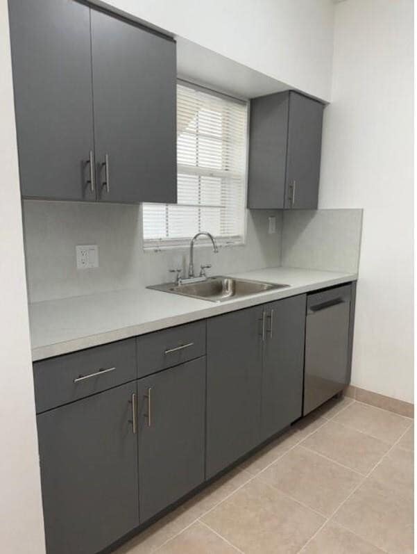 Building Photo - 660 Cypress Club Way Unit F