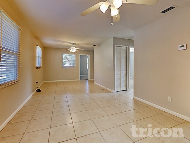 Photo - 6595 64th Way N