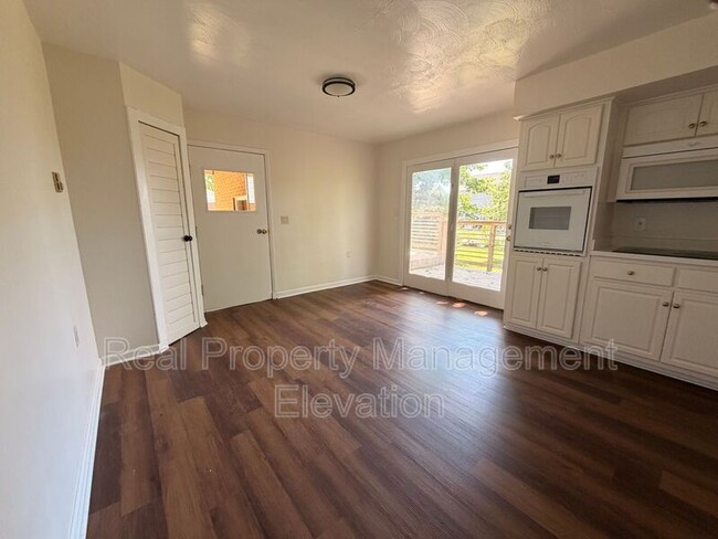 Photo - 197 Westwood Dr