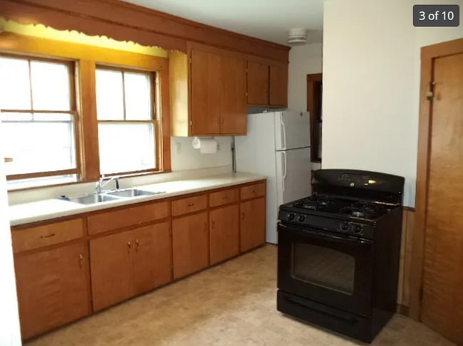 Photo - 48 Langley Rd Unit 1