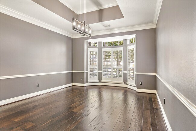 Photo - 3 Bough Leaf Pl