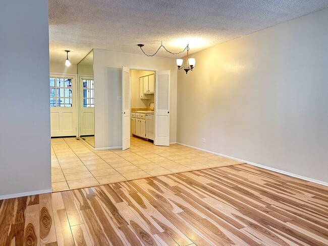 Photo - End-Unit Condo in Southglenn