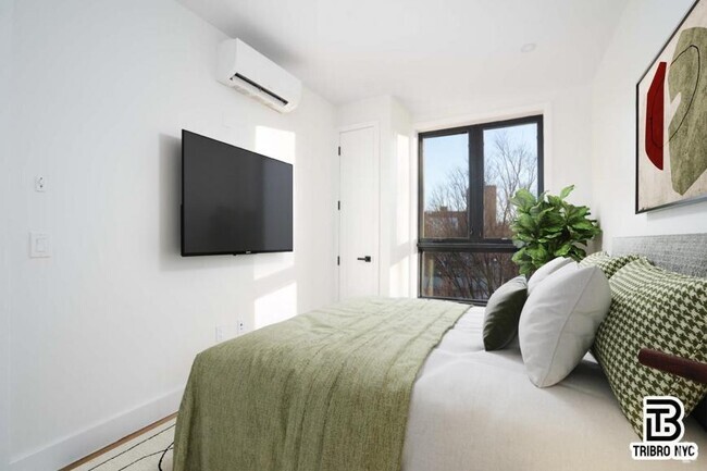 Building Photo - 2 bedroom in Brooklyn NY 11222 Unit 2A Rental