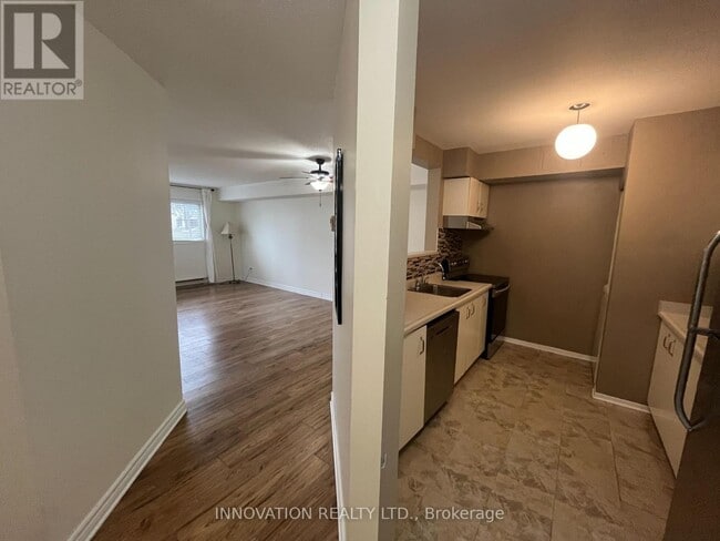 Photo - 316 Lorry Greenberg Dr Unité 117