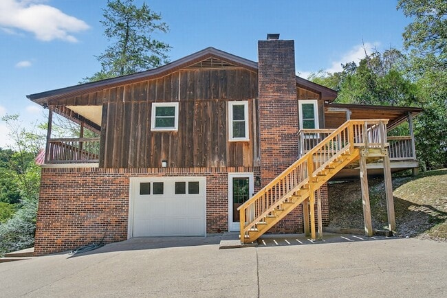 Photo - 3390 Tyree Springs Rd