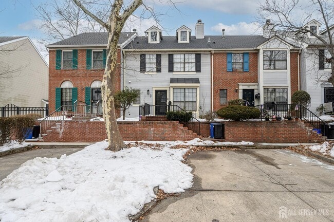 Building Photo - 57 Boston St