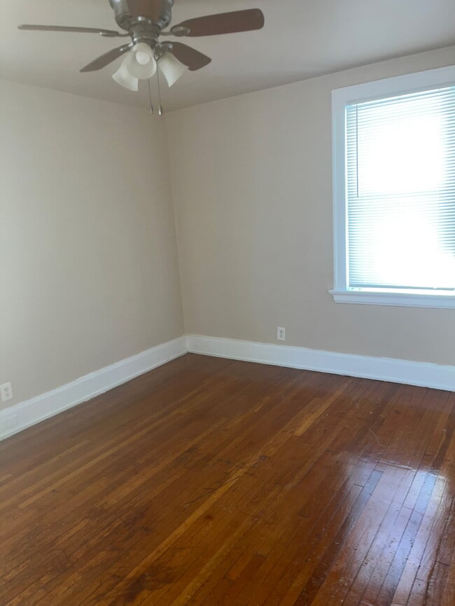 Photo - 1261 Rutledge Ave