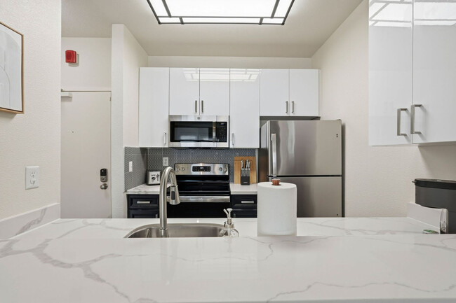 Photo - 2000 Post St Unit SI FL4-ID1538937P