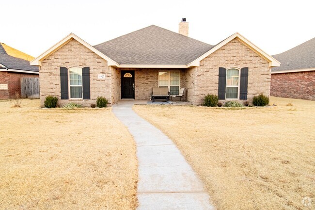 Building Photo - Charming 3 bedroom home