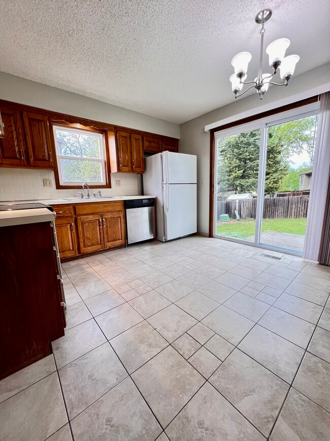 Photo - 1220 SE 8th St