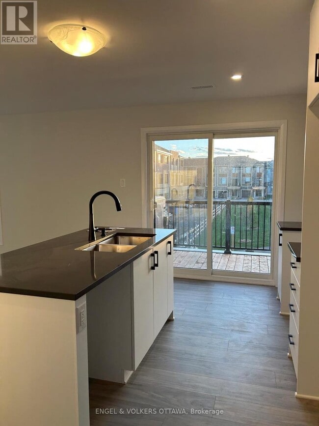 Photo - 829 Arcadian Private