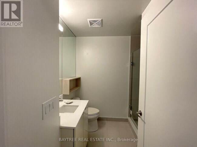 Photo - 135 Lower Sherbourne St Unit 2218 W