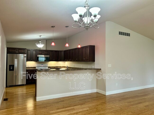 Photo - 1420 School House Ln