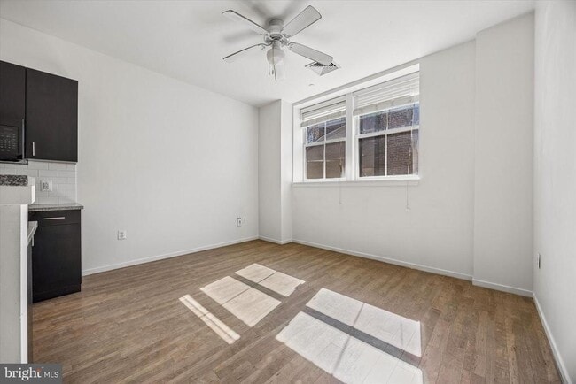 Photo - 1015 W Lancaster Ave