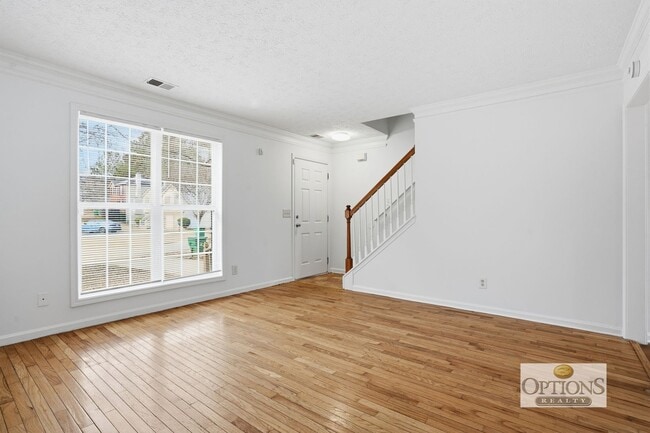 Photo - Cul-de-sac home ready to move in!