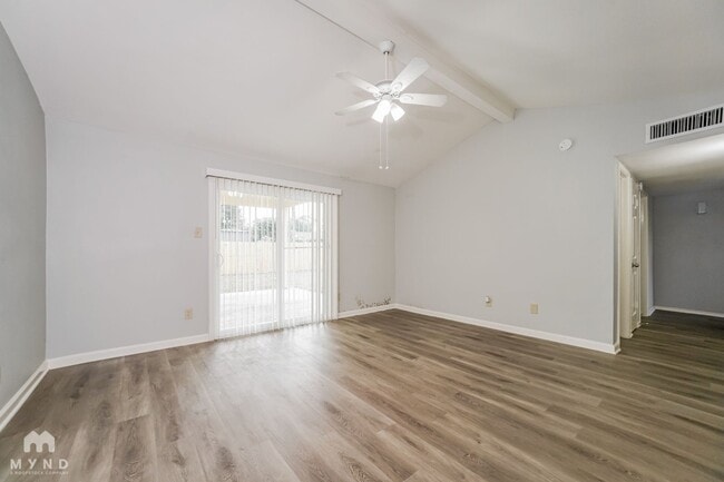 Photo - 9715 Courben Ln