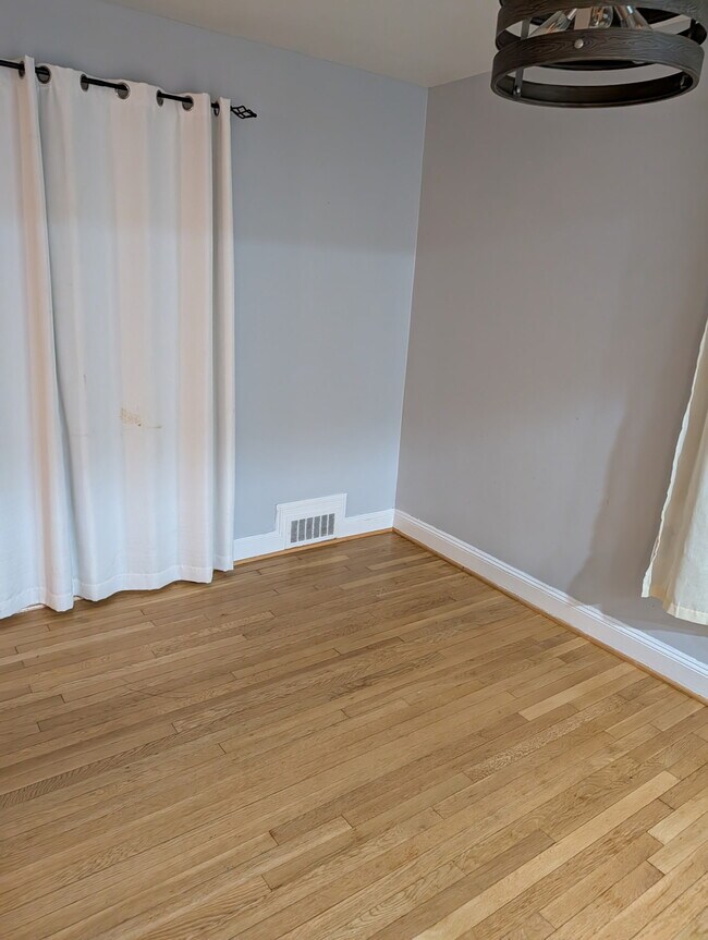 Photo - 5017 55th Ave