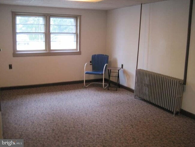 Photo - 2215 Bustard Rd