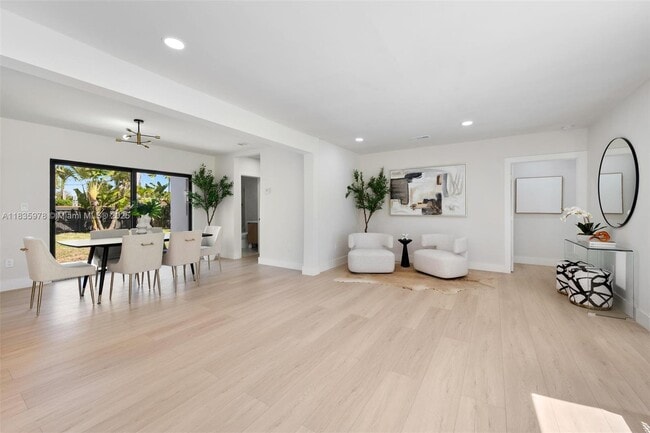 Photo - 185 NE 106th St