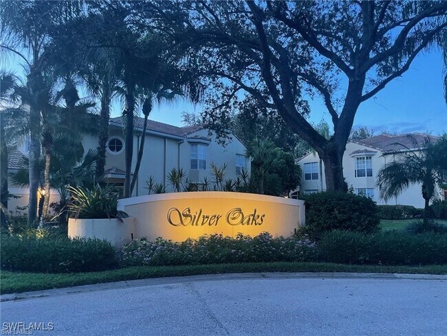 Building Photo - 56 Silver Oaks Cir Unit 102