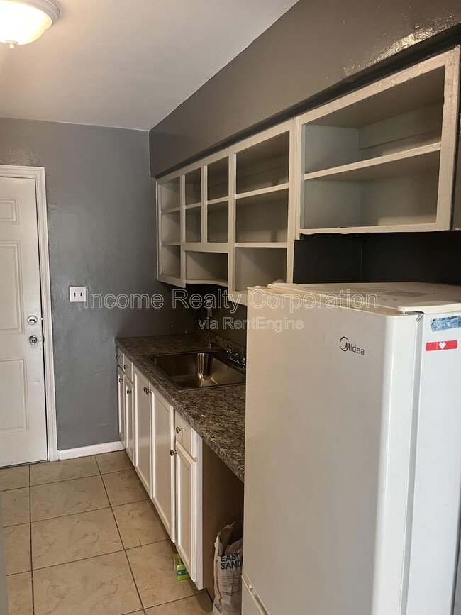 Photo - 2258 NW 83rd St Unit B