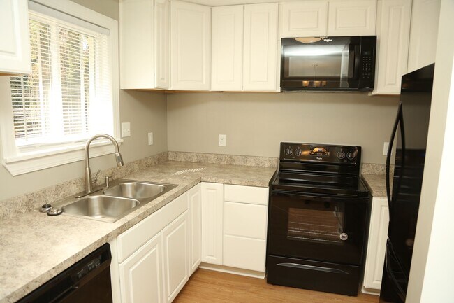 Photo - 608 Rockcreek Rd Unidad Apt #A