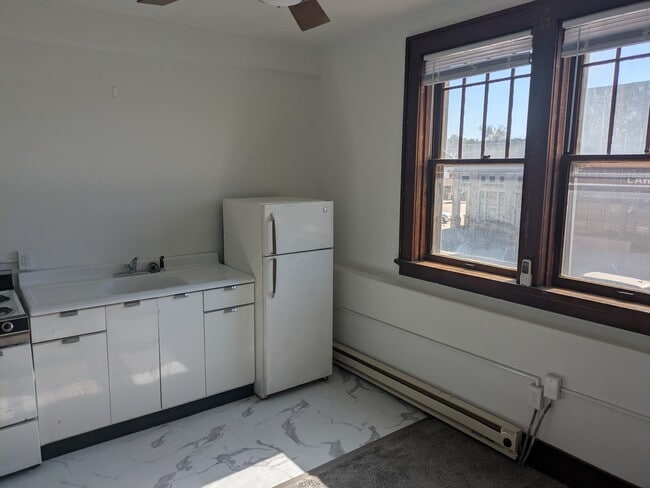 Photo - 235 Main St Unit #5