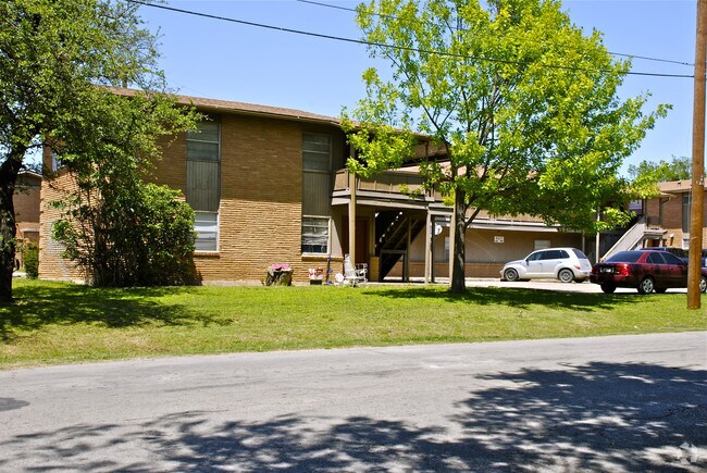 Photo - Westover House Apartments