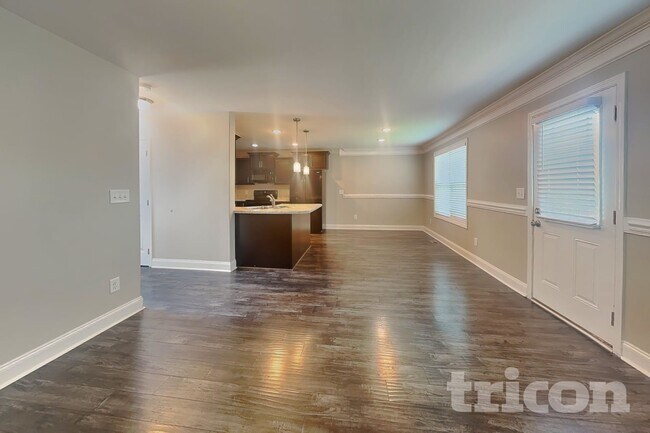 513 Sourwood Dr