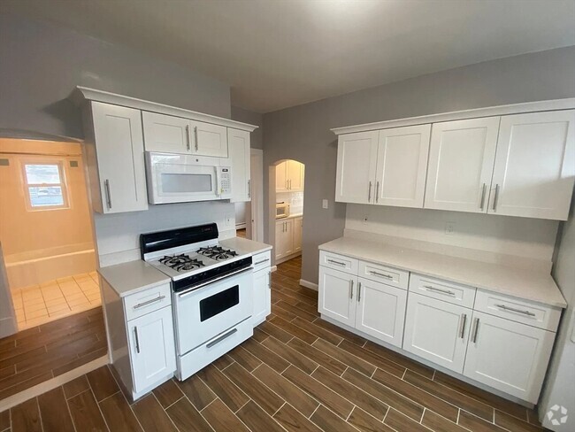 Building Photo - 11 Houghton St Unit 3 Rental